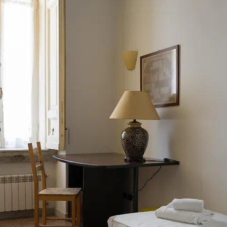 Regal Santa Chiara By Dimorra Neapel