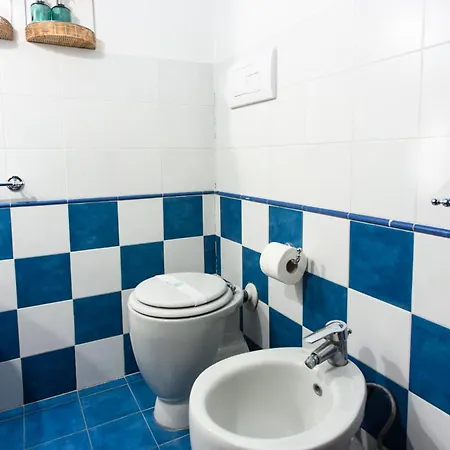 Regal Santa Chiara By Dimorra Neapel