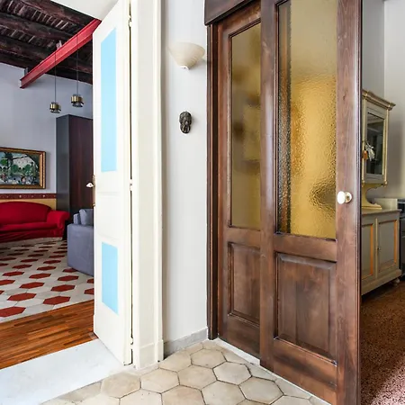 Regal Santa Chiara By Dimorra Apartment *