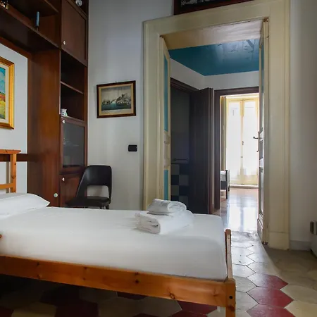 Lägenhet Regal Santa Chiara By Dimorra Neapel